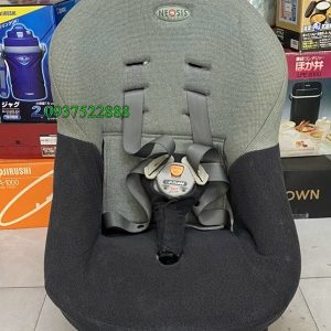Ghế ngồi ô tô cho bé thanh lý Combi Neo sis