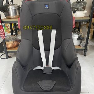 Ghế ngồi ô tô Combi dành cho bé lớn
