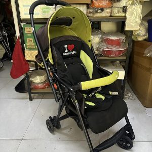 Xe đẩy trẻ em Combi Ricco thanh lý