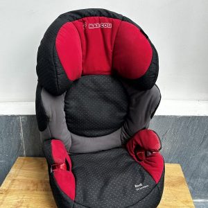 Ghế ngồi ô tô Max Cosi cho bé từ 4-12 tuổi