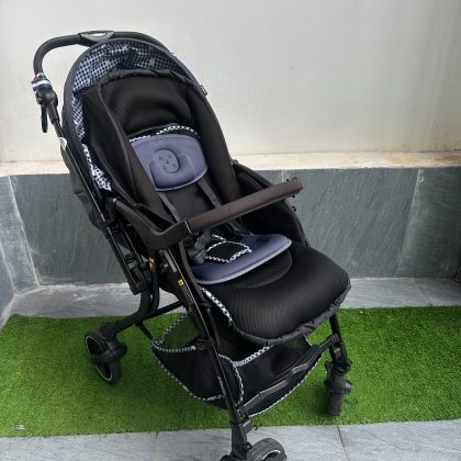 Xe đẩy em bé nội địa Nhật Pigeon thanh lý Runfee