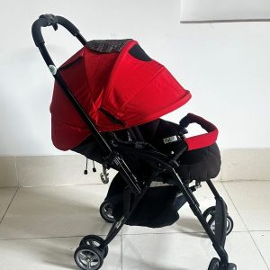 Xe đẩy em bé Combi Mechalcal Handy thanh lý