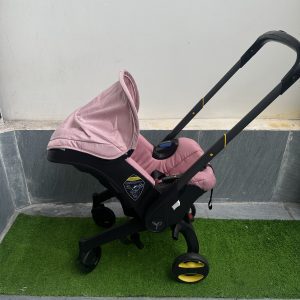 Xe đẩy em bé ghép thành ghế ngồi ô tô